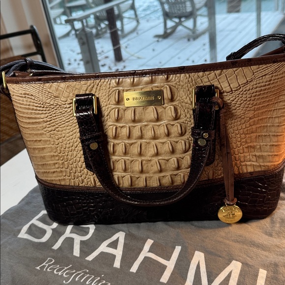 Brahmin Cream and Brown Croc-Embossed Shoulder Bag - Picture 2 of 12